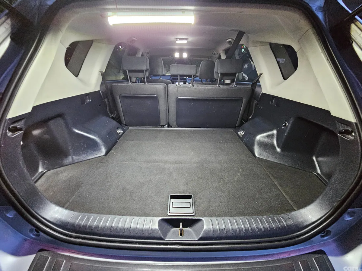 Toyota Prius Hatchback, Petrol Hybrid, 2018, Silver