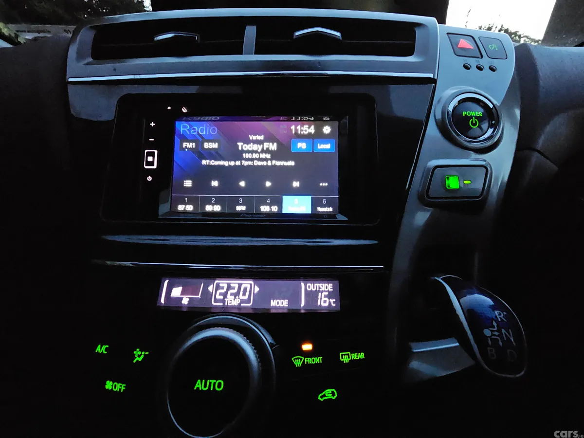 Toyota Prius Hatchback, Petrol Hybrid, 2018, Silver