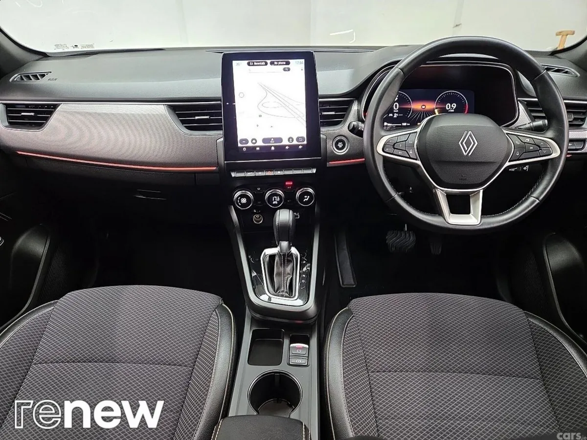 Renault Arkana Hatchback, Petrol Hybrid, 2025, White