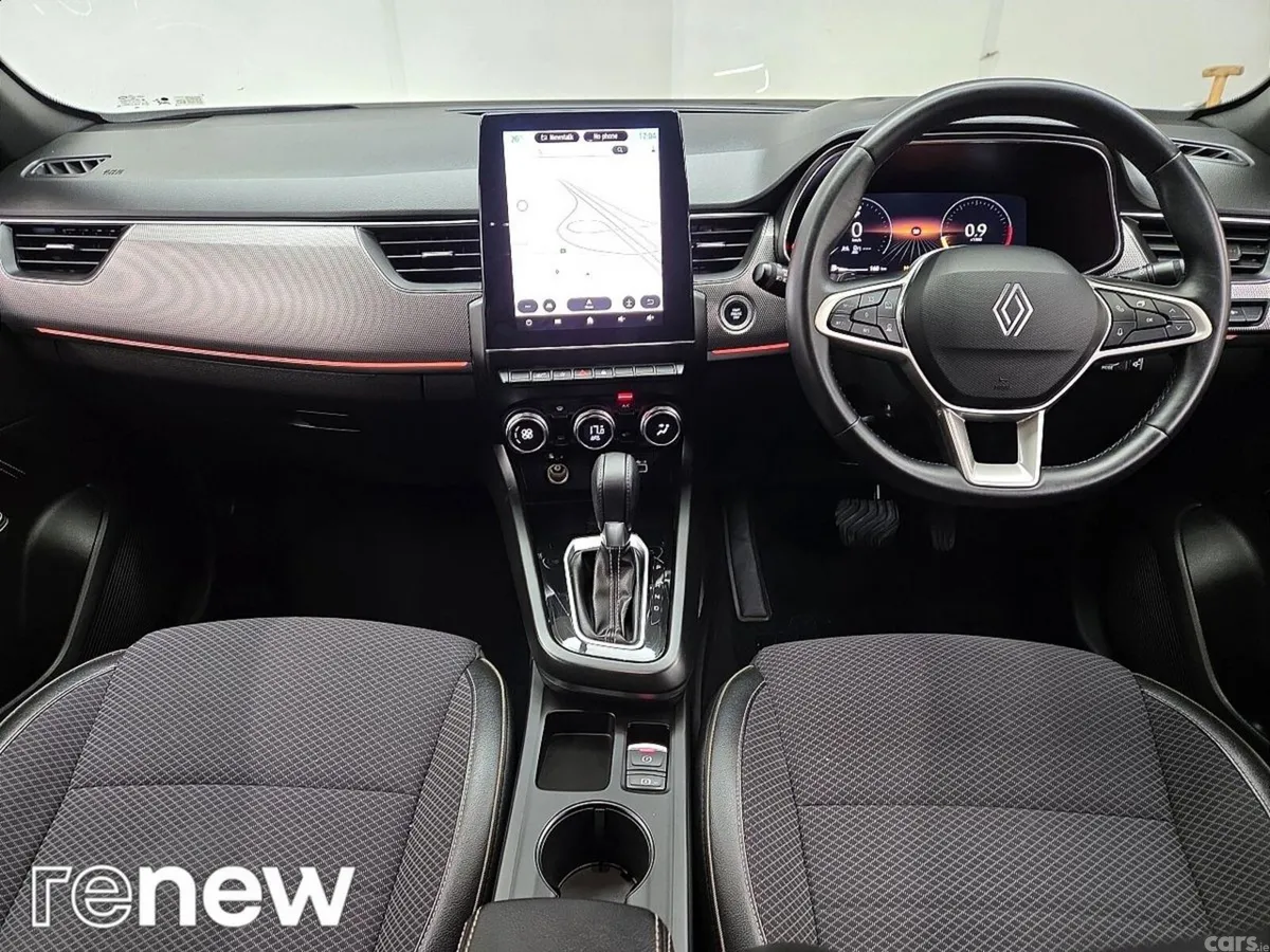 Renault Arkana Hatchback, Petrol Hybrid, 2025, White