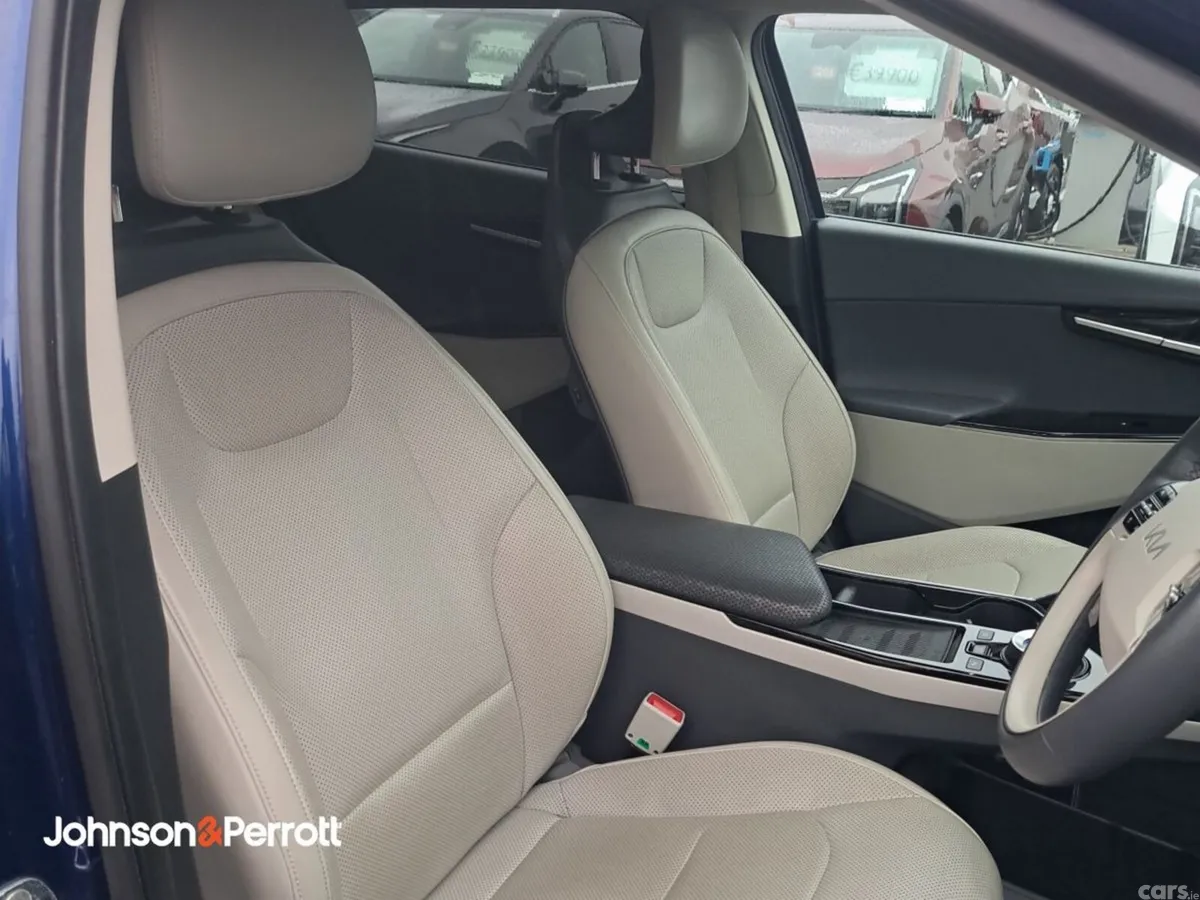 Kia EV6 MPV, Electric, 2022, Blue