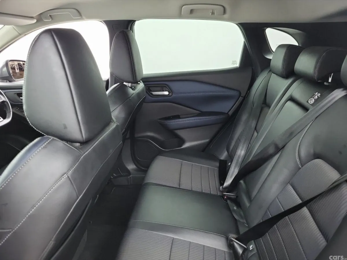 Nissan Qashqai MPV, Petrol, 2022, Grey