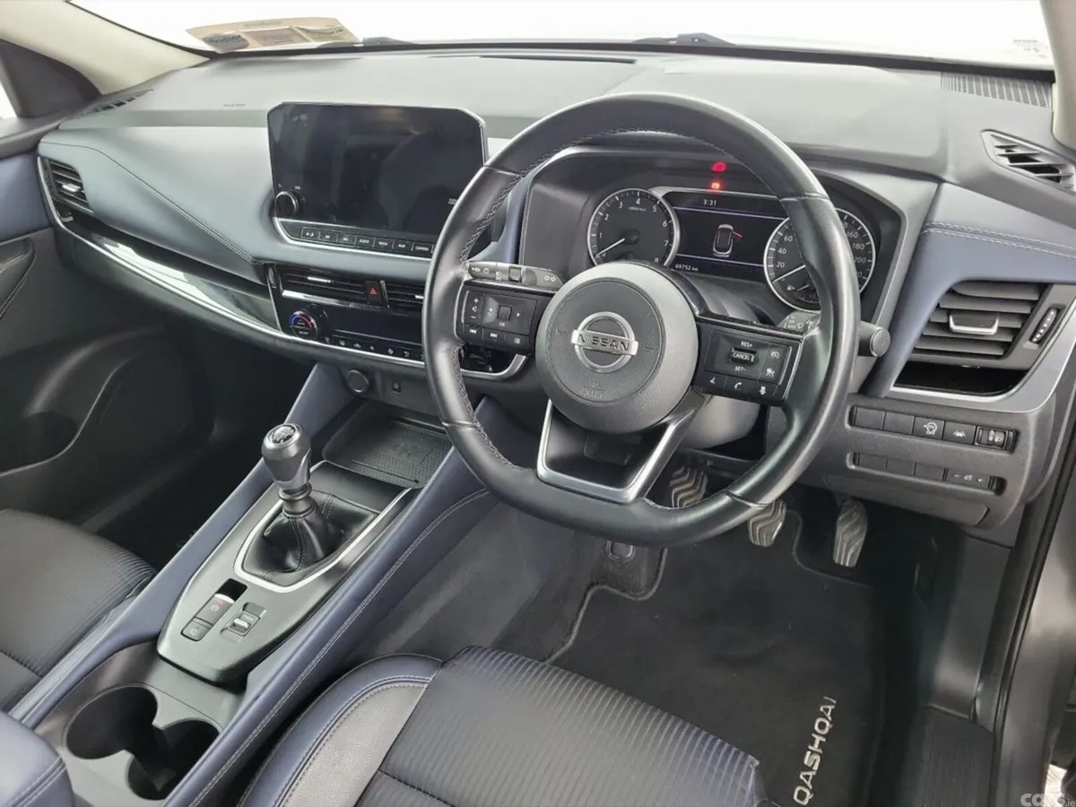 Nissan Qashqai MPV, Petrol, 2022, Grey
