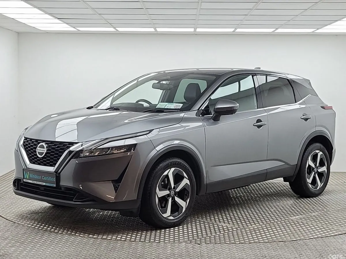 Nissan Qashqai MPV, Petrol, 2022, Grey
