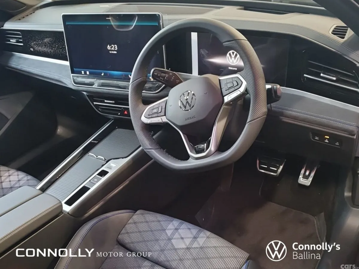 Volkswagen Passat Estate, Diesel, 2026, Grey