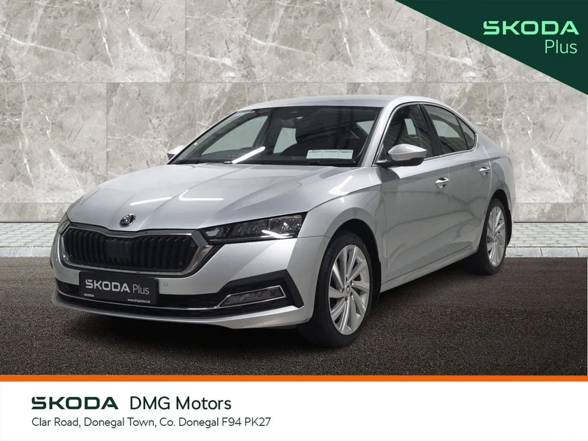 Skoda Octavia Saloon, Diesel, 2024, Grey