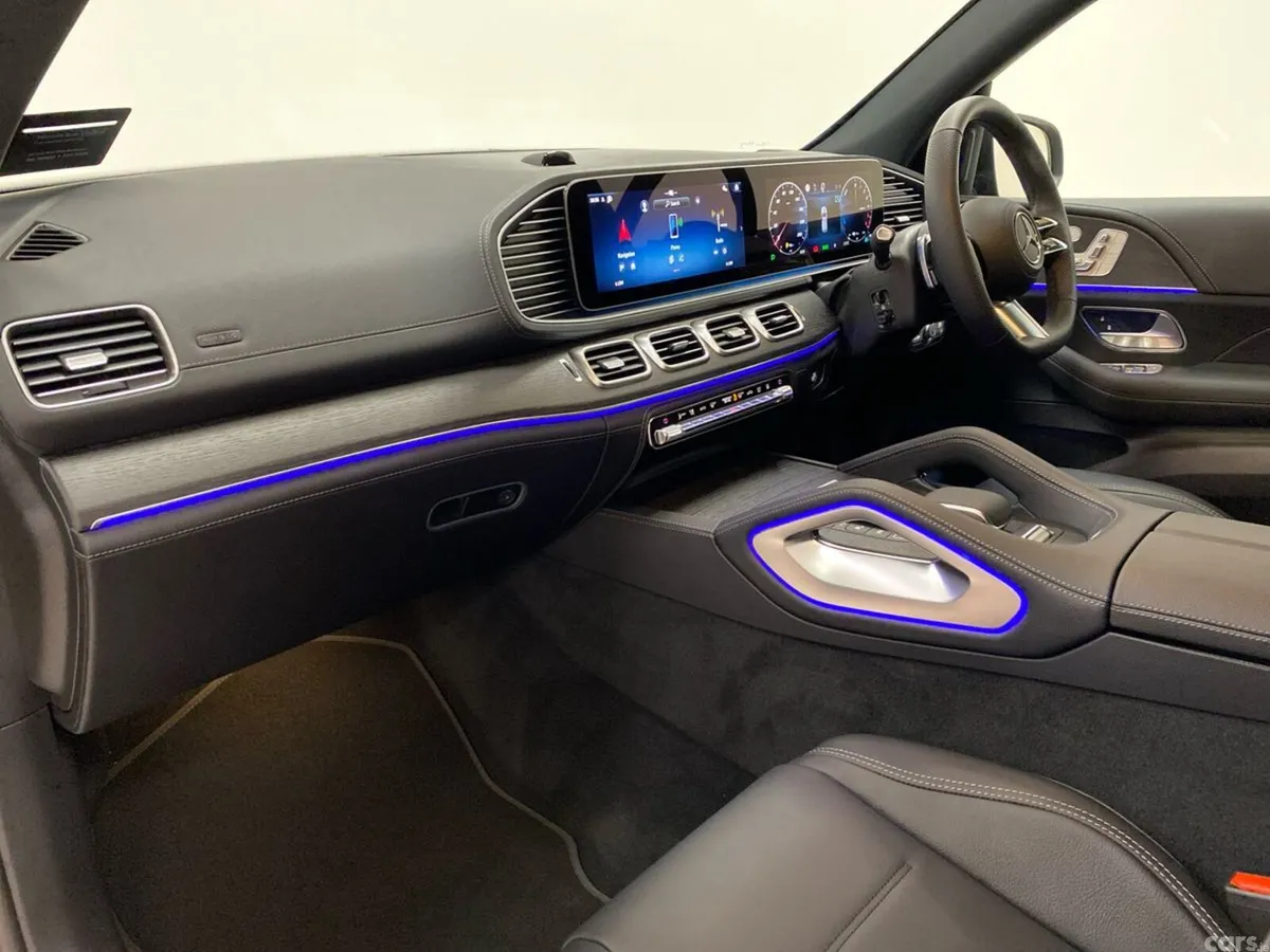 Mercedes-Benz GLE SUV, Diesel Plug-in Hybrid, 2026, Black
