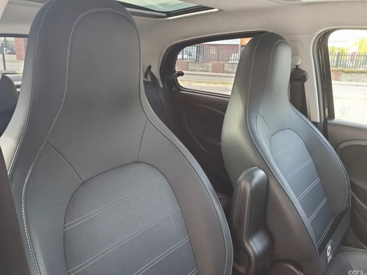 Smart Forfour Hatchback, Electric, 2022, Black