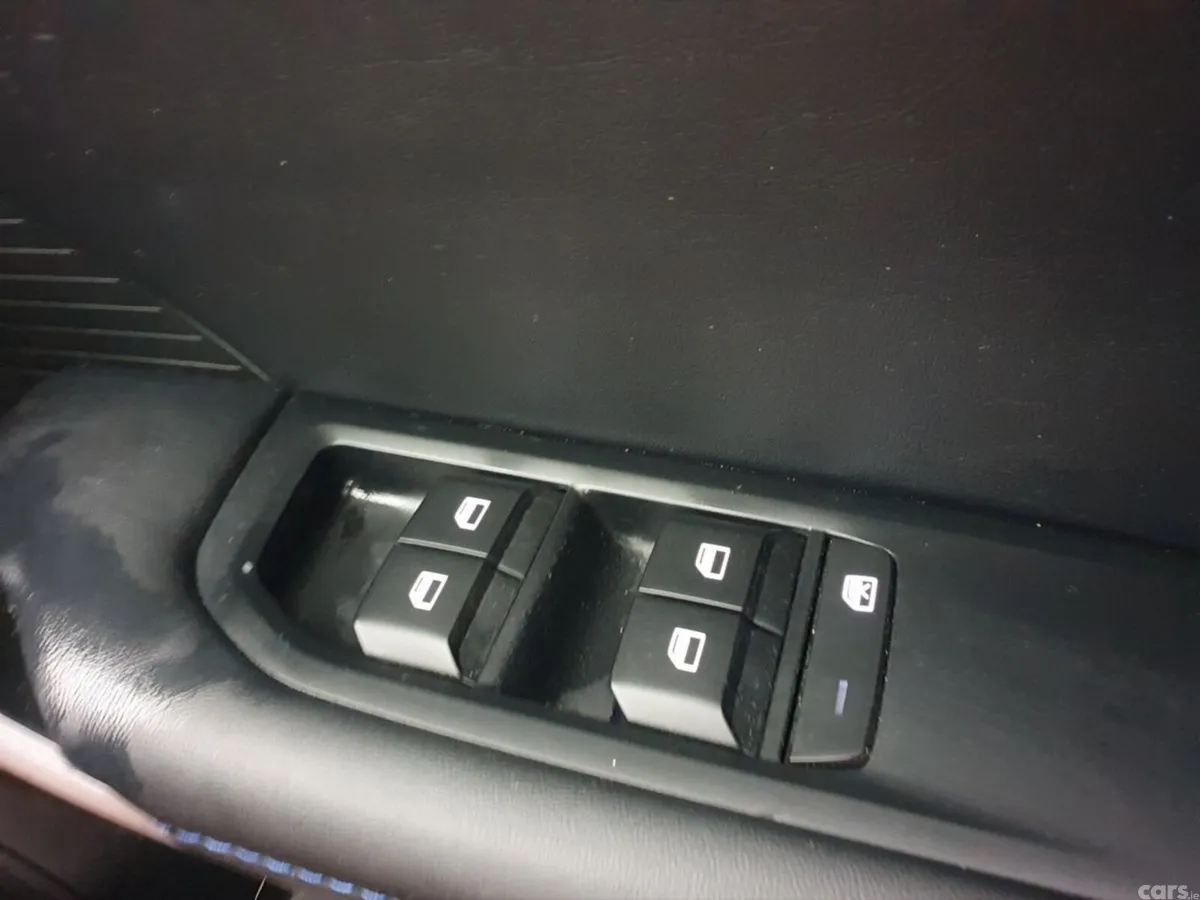 MG MG4 Hatchback, Electric, 2023, White