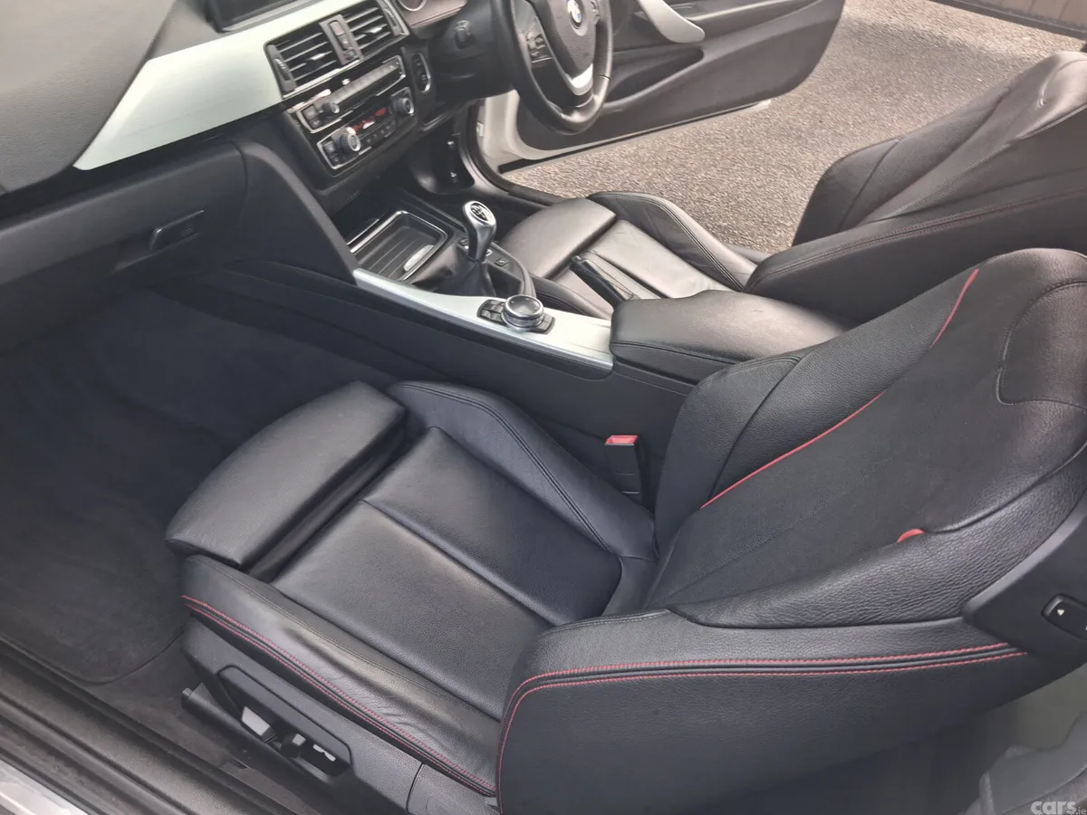 BMW 4-Series Coupe, Petrol, 2014, White