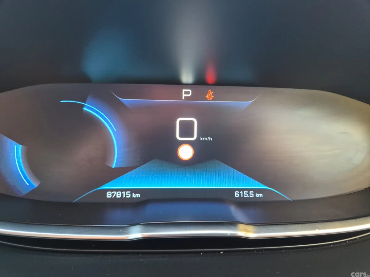 Peugeot 5008 MPV, Diesel, 2020, White