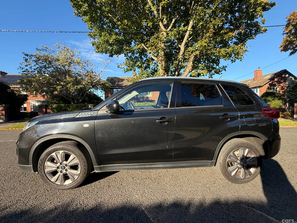 Suzuki Vitara SUV, Petrol, 2020, Black