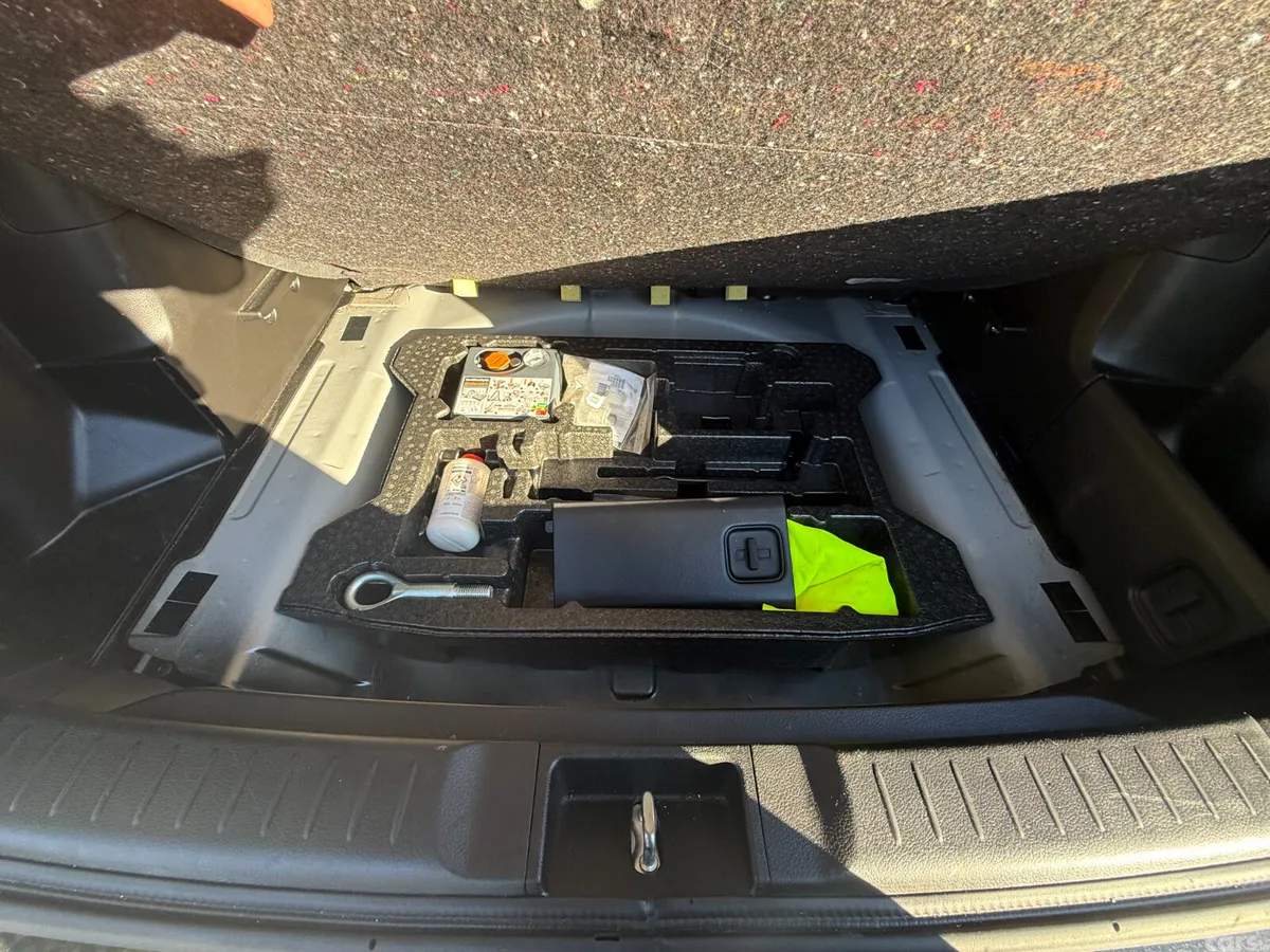 Suzuki Vitara SUV, Petrol, 2020, Black
