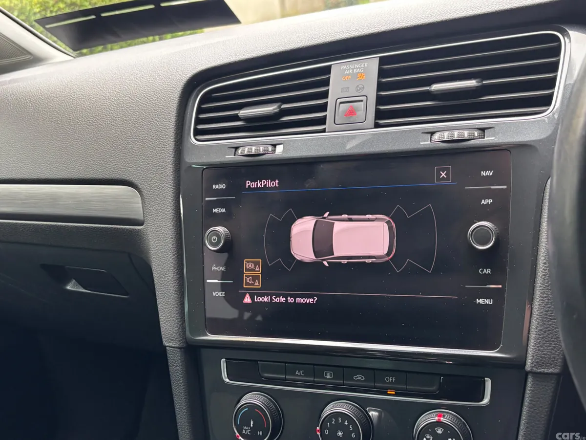 Volkswagen Golf Hatchback, Diesel, 2019, White