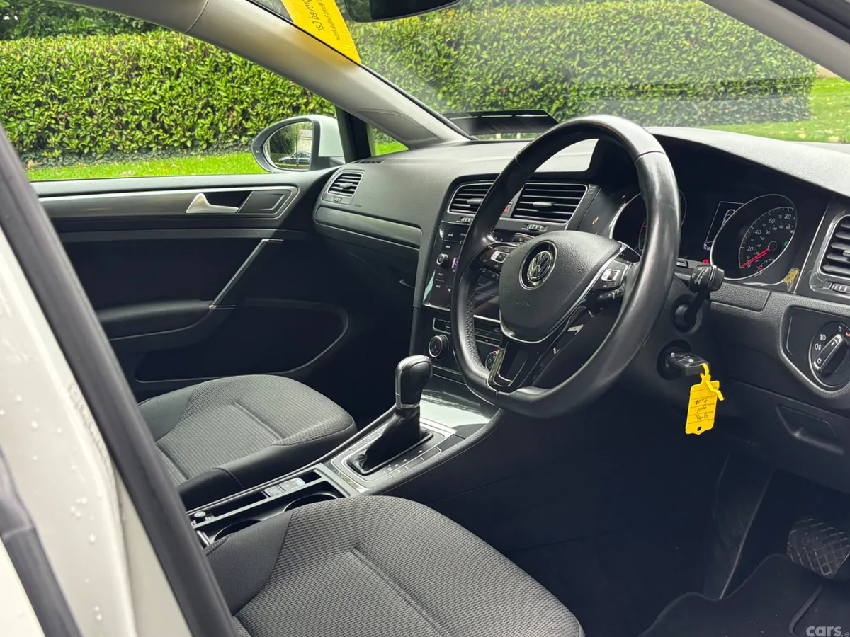 Volkswagen Golf Hatchback, Diesel, 2019, White