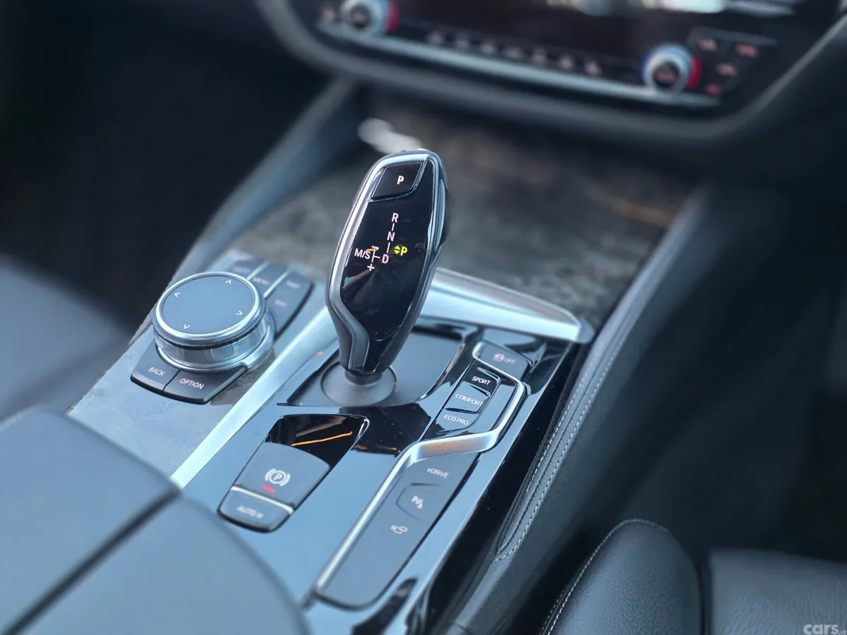 BMW 5-Series Saloon, Petrol Plug-in Hybrid, 2017, White