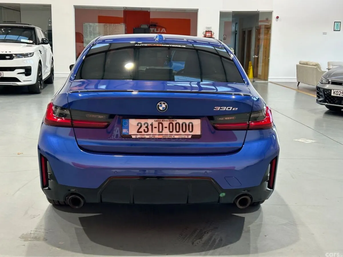BMW 3-Series Saloon, Petrol Hybrid, 2023, Blue