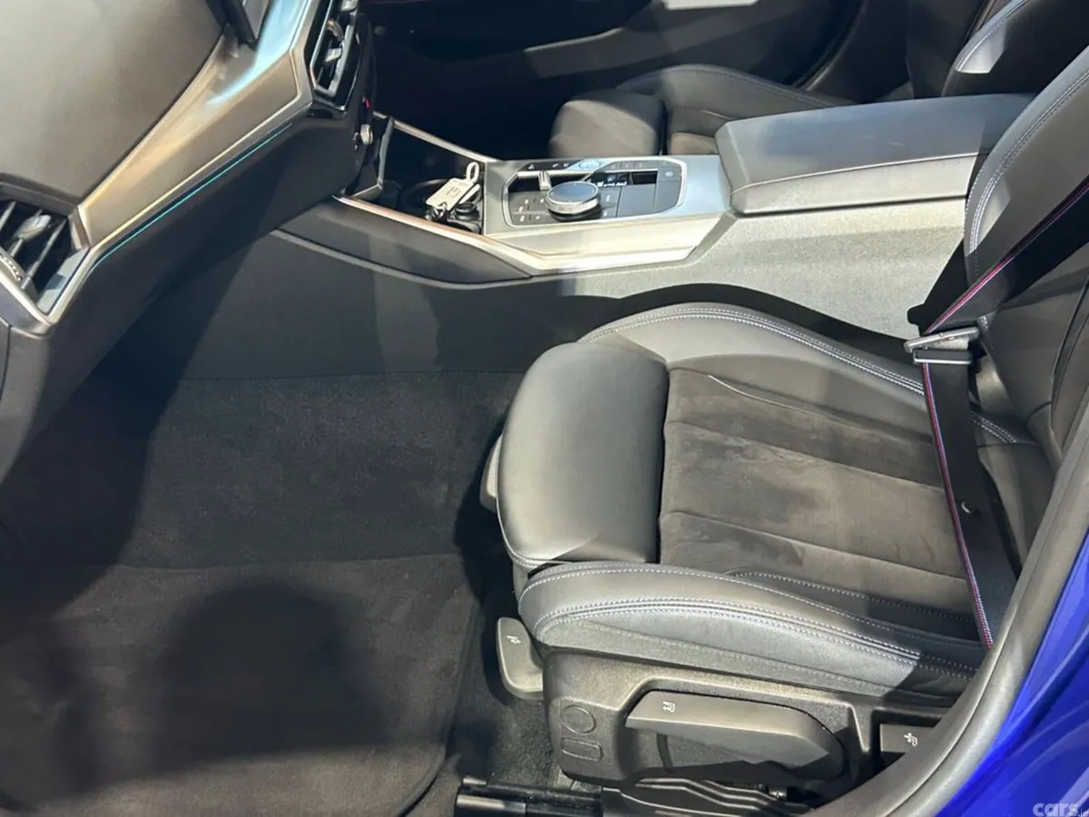 BMW 3-Series Saloon, Petrol Hybrid, 2023, Blue