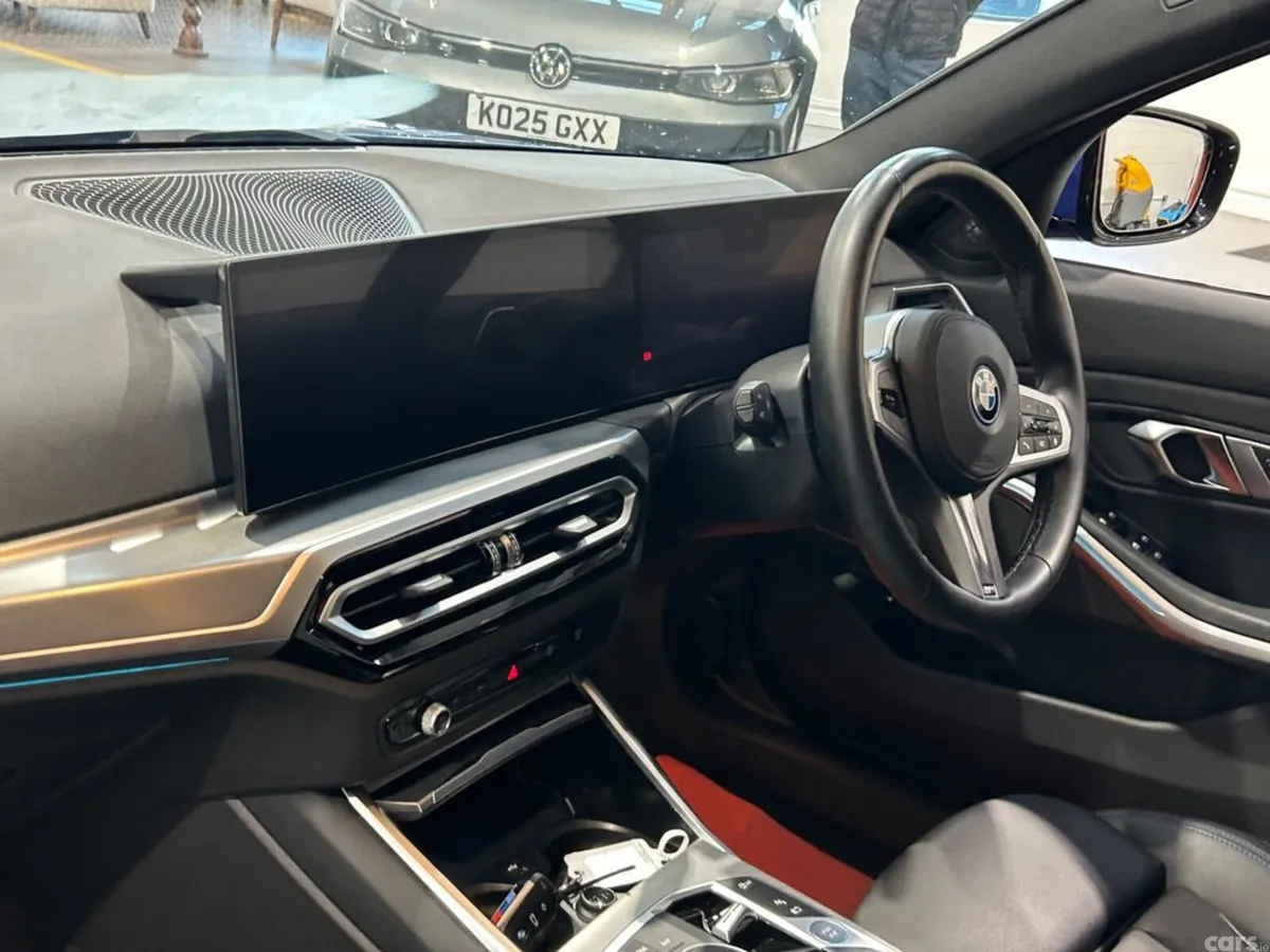 BMW 3-Series Saloon, Petrol Hybrid, 2023, Blue