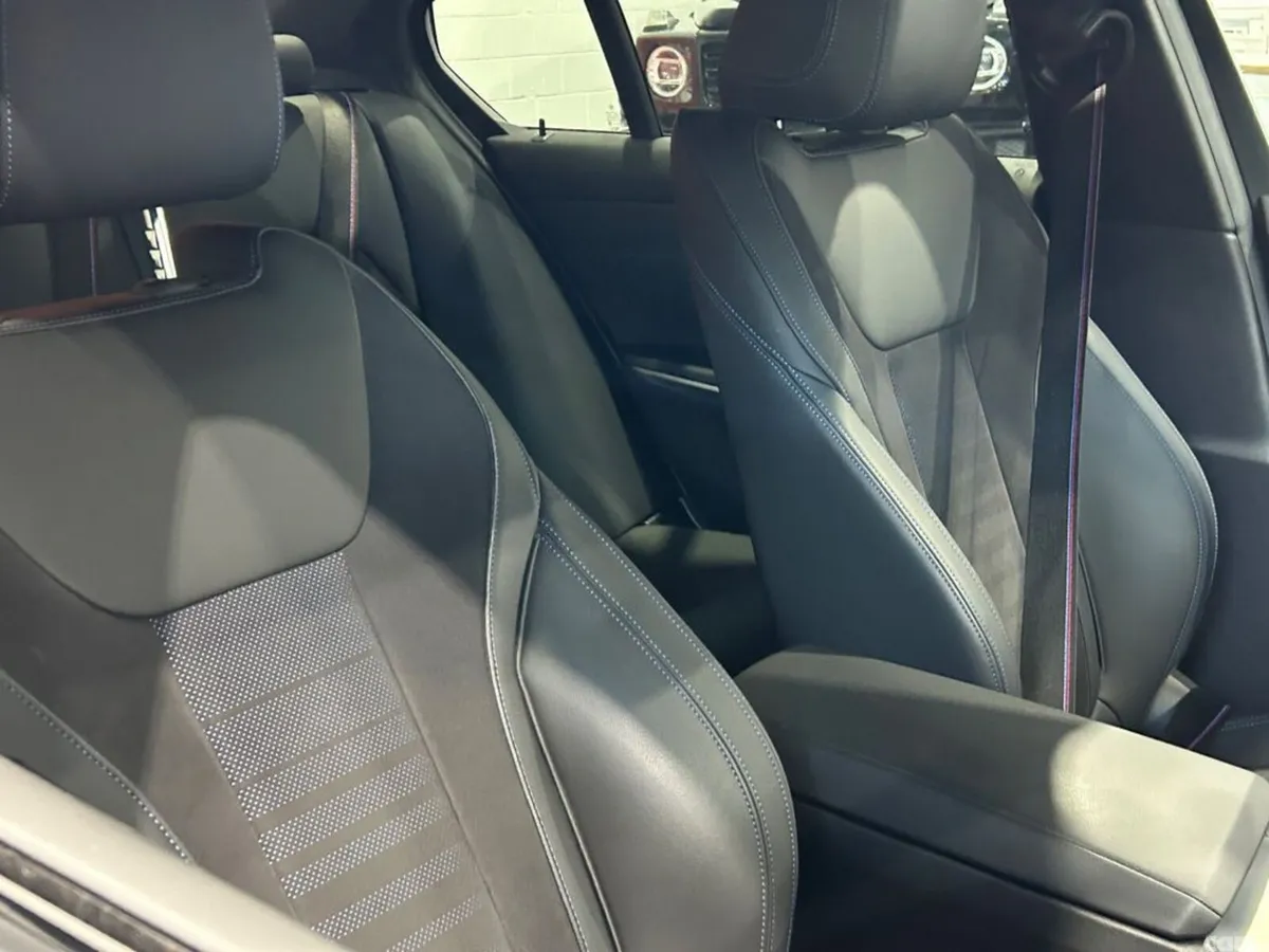 BMW 3-Series Saloon, Petrol Hybrid, 2023, Blue