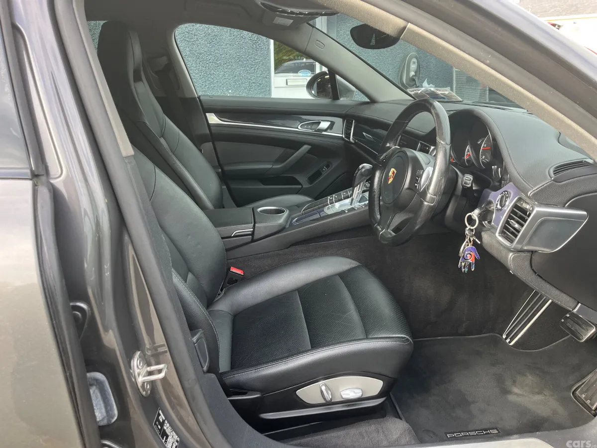 Porsche Panamera Hatchback, Diesel, 2015, Grey
