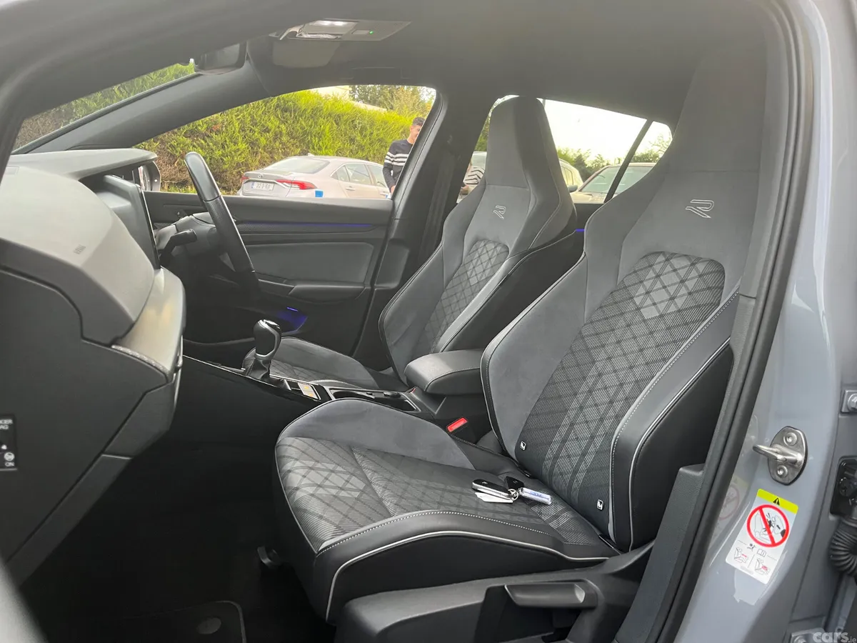 Volkswagen Golf Estate, Diesel, 2024, Grey