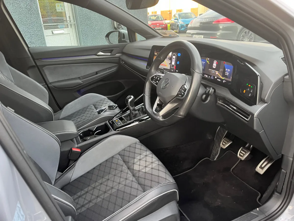 Volkswagen Golf Estate, Diesel, 2024, Grey