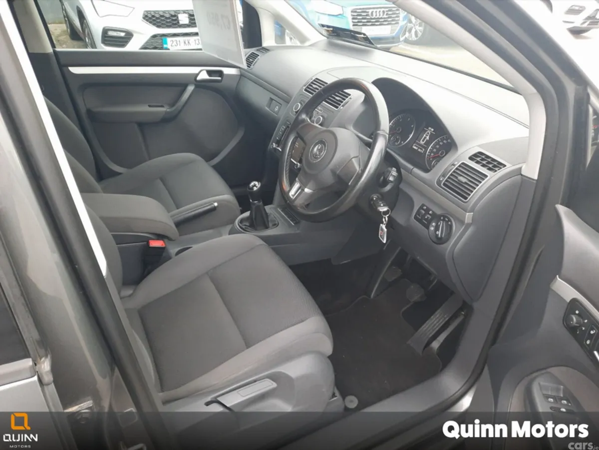 Volkswagen Touran MPV, Diesel, 2014, Grey
