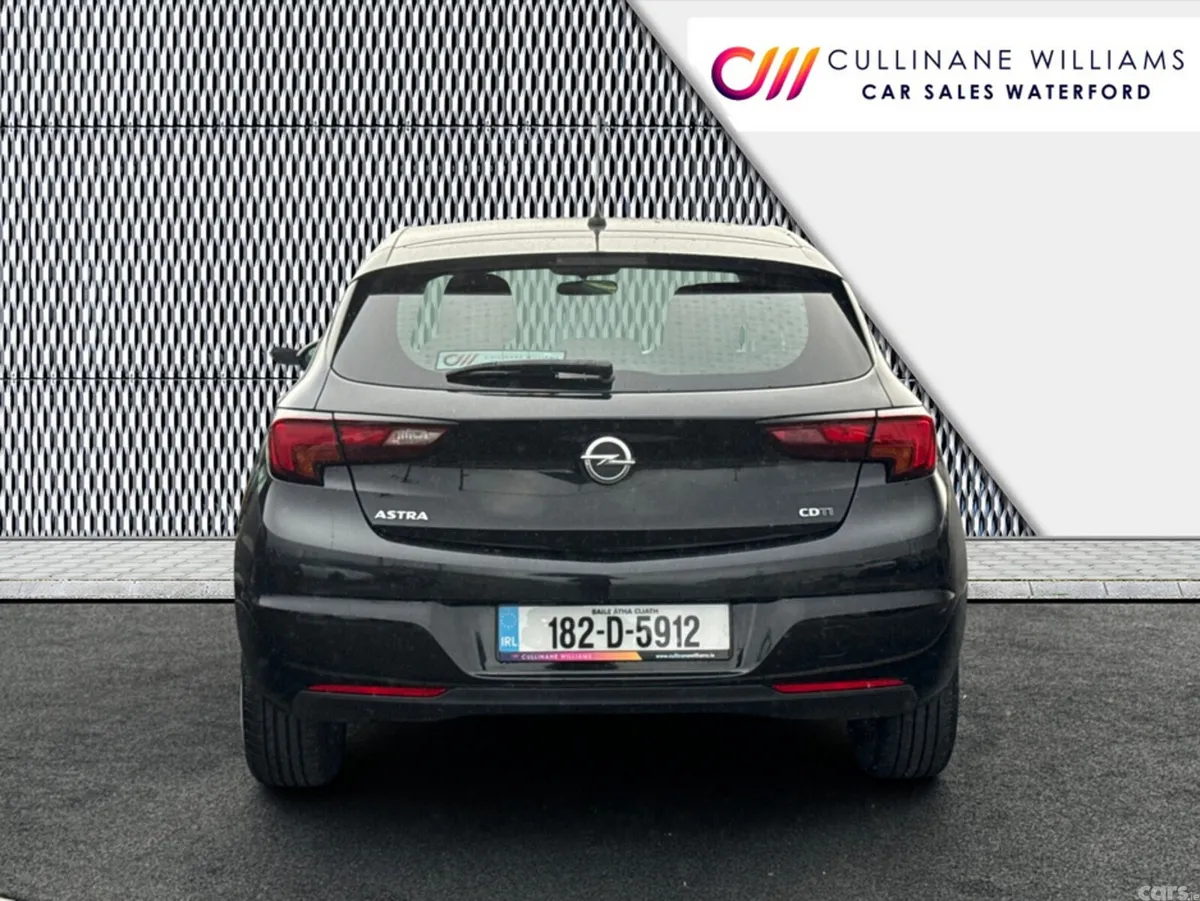 Opel Astra Hatchback, Diesel, 2018, Black