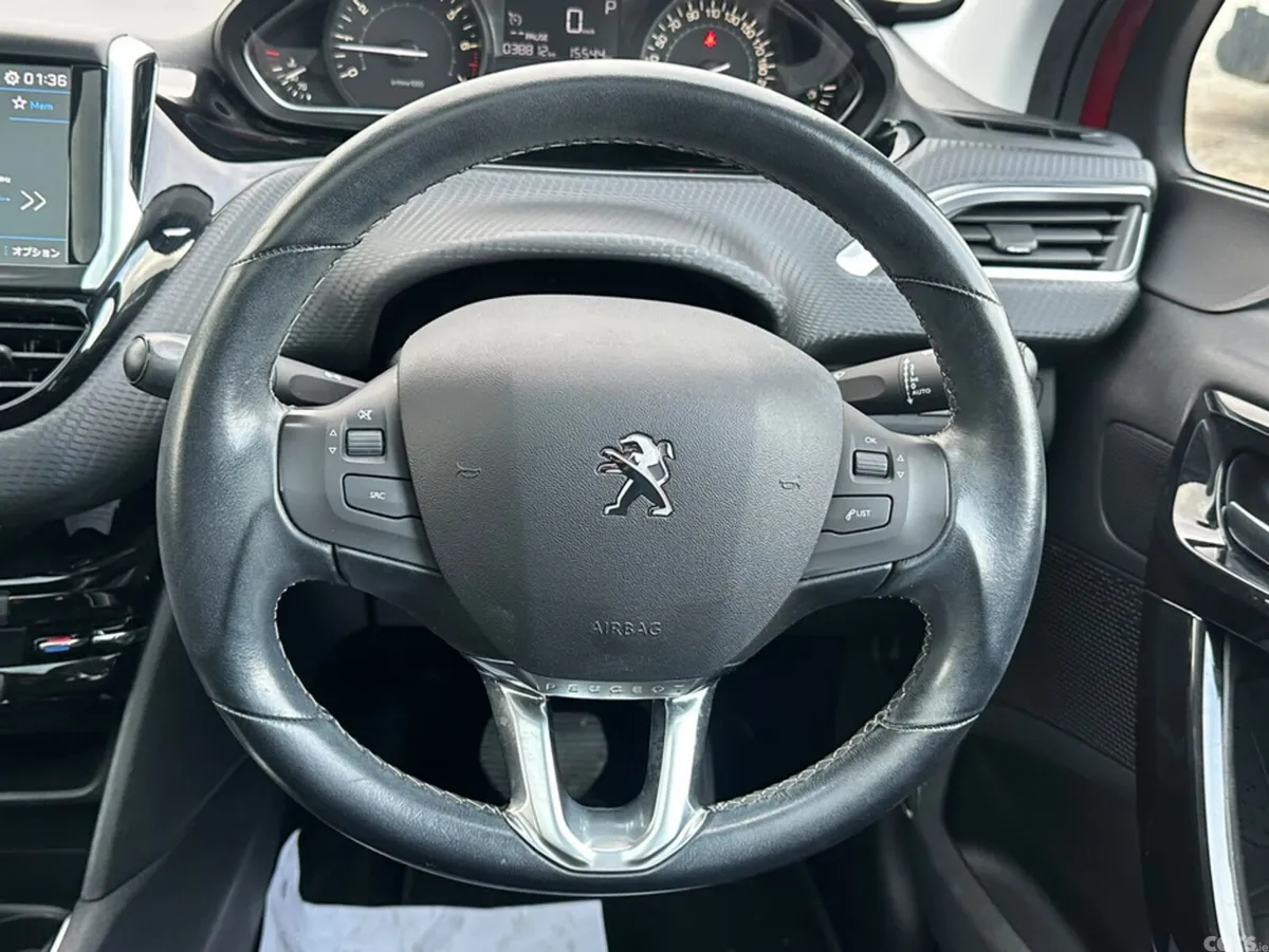 Peugeot 208 Hatchback, Petrol, 2017, Red