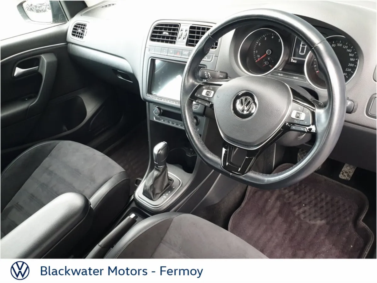 Volkswagen Polo Hatchback, Petrol, 2017, Grey