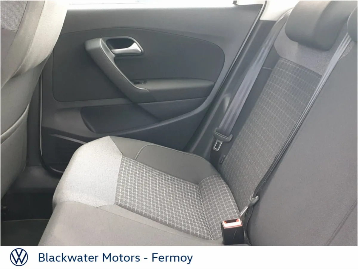 Volkswagen Polo Hatchback, Petrol, 2018, White