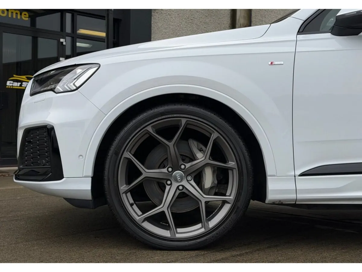 Audi Q7 Estate, Diesel, 2024, White