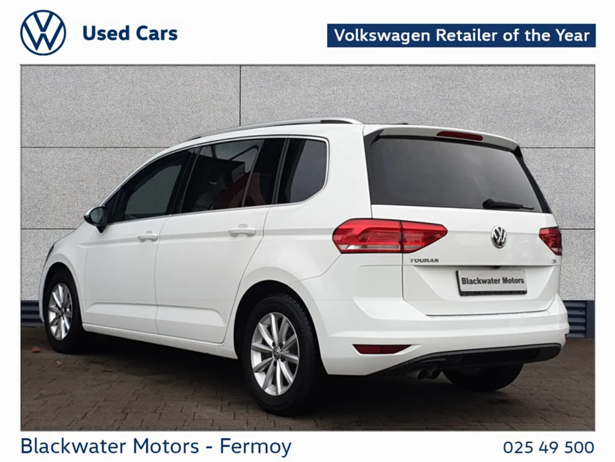 Volkswagen Touran Hatchback, Petrol, 2017, White