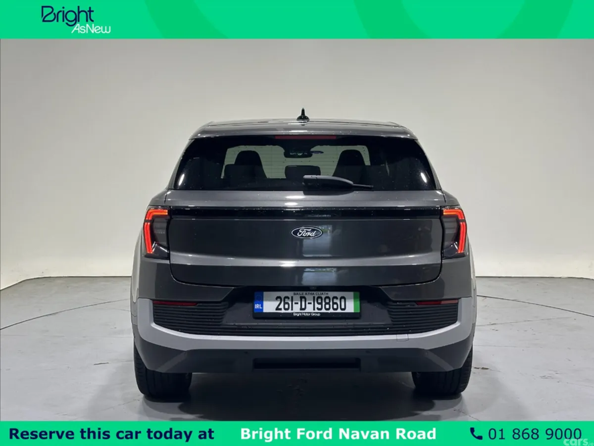 Ford Explorer MPV, Electric, 2026, Grey