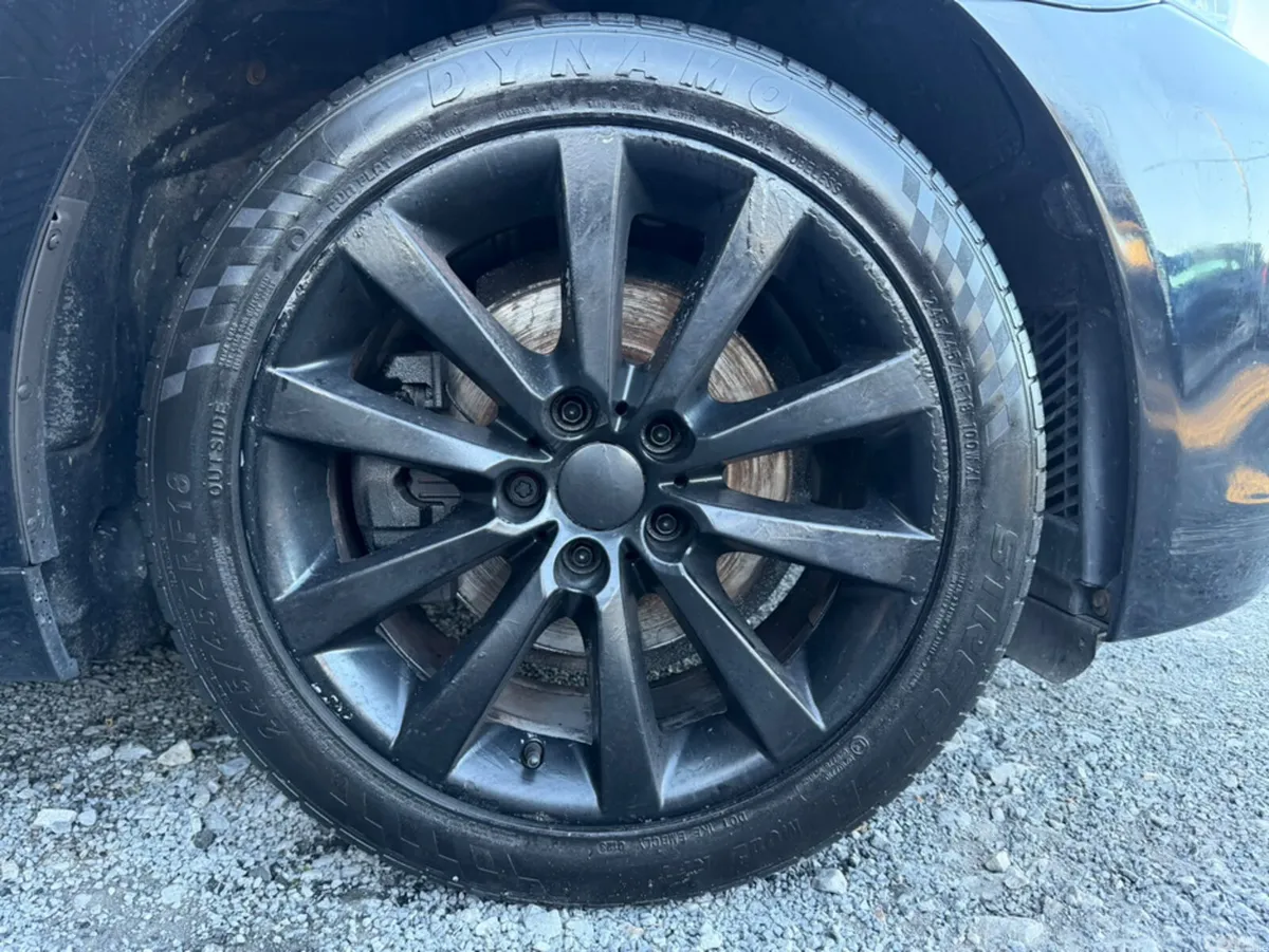 BMW 5-Series Saloon, Diesel, 2011, Black