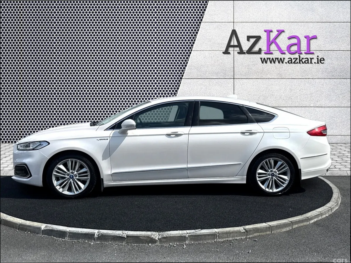 Ford Mondeo Hatchback, Diesel, 2020, White