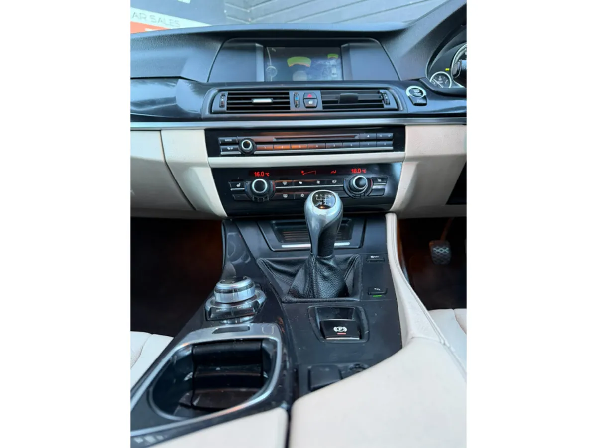 BMW 5-Series Saloon, Diesel, 2011, Black