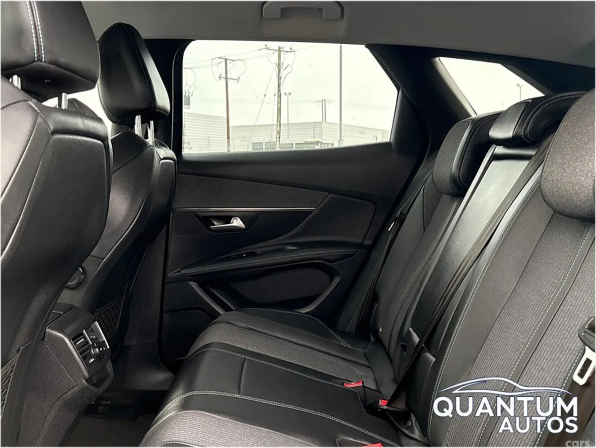 Peugeot 3008 SUV, Petrol Plug-in Hybrid, 2021, Blue