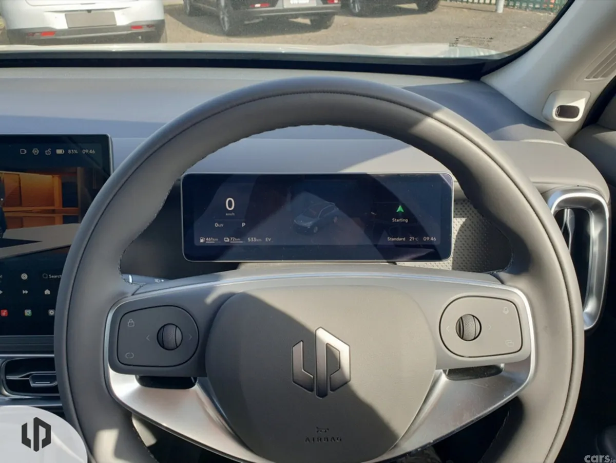 Leapmotor B10 SUV, Petrol Plug-in Hybrid, 2027, Blue