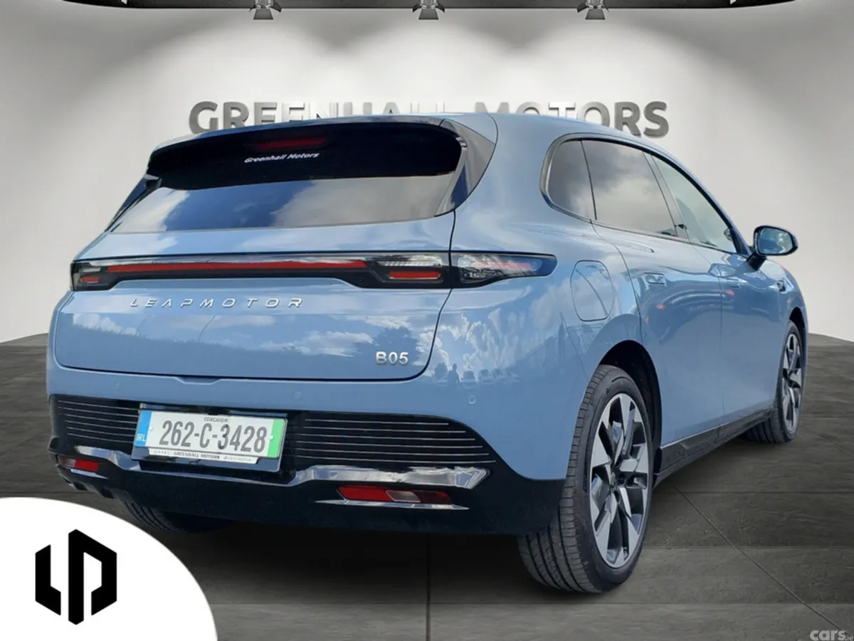 Leapmotor B05 Hatchback, Electric, 2027, Blue