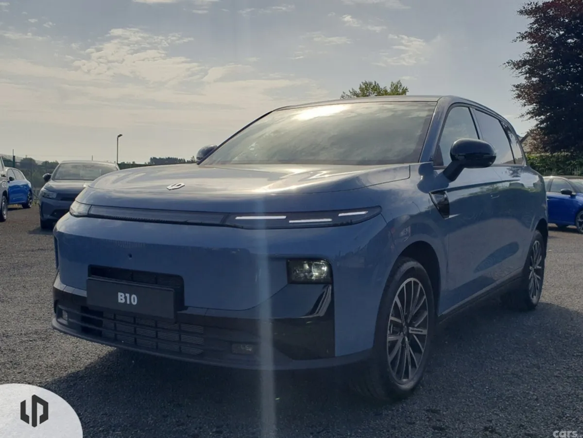 Leapmotor B10 SUV, Petrol Plug-in Hybrid, 2027, Blue
