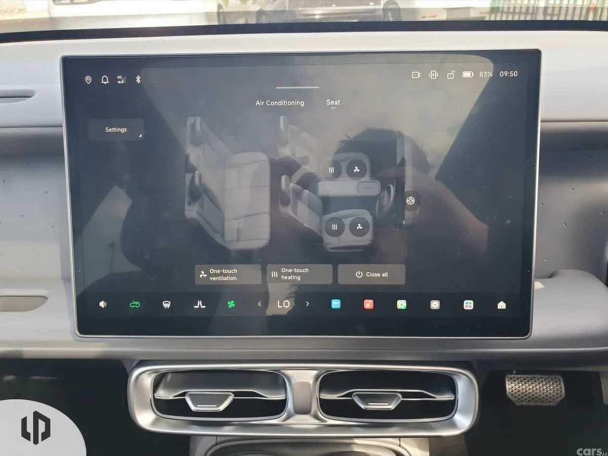 Leapmotor B10 SUV, Petrol Plug-in Hybrid, 2027, Blue