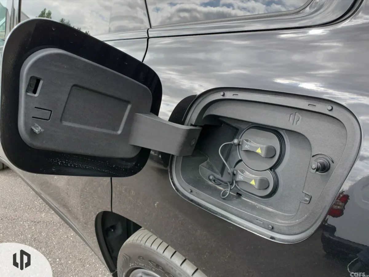 Leapmotor C10 SUV, Electric, 2026, Black
