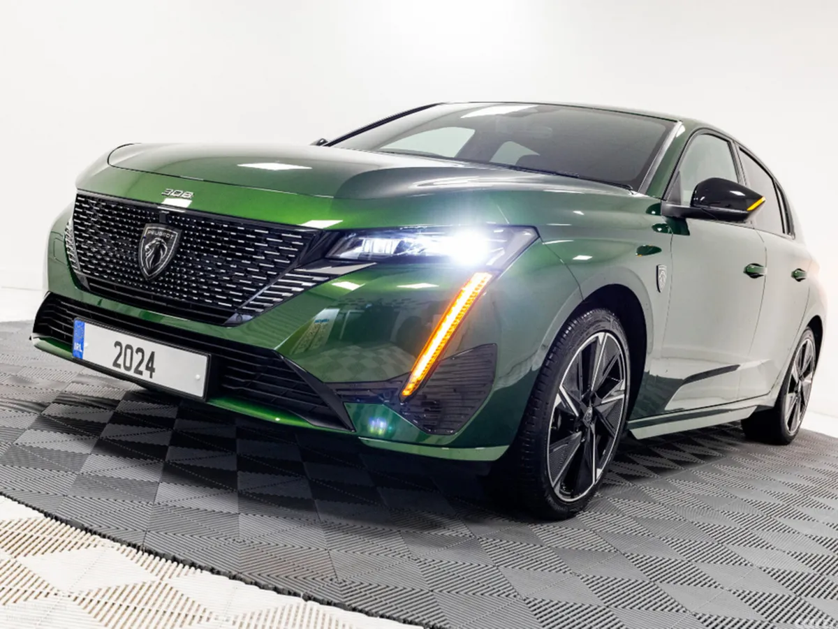Peugeot 308 Hatchback, Electric, 2024, Green
