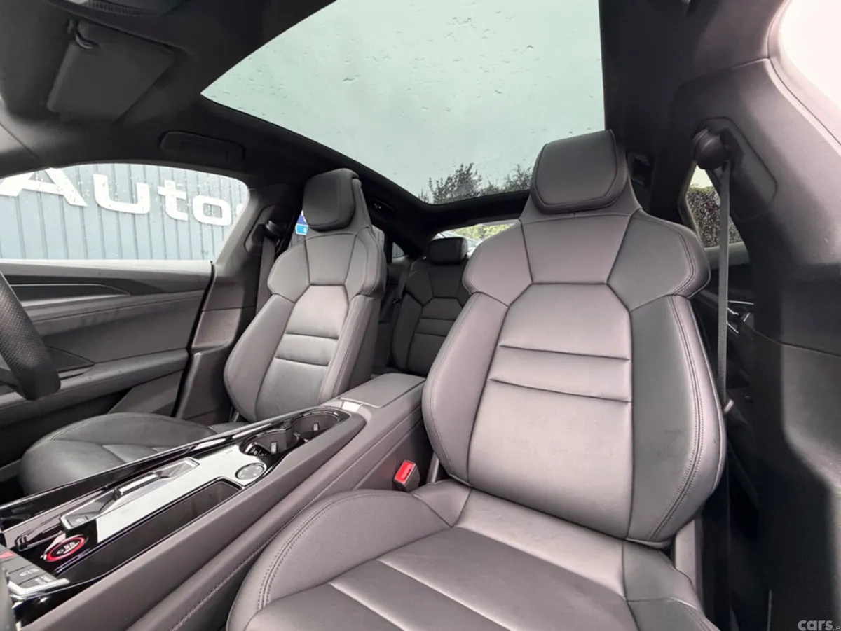 Audi e-tron GT quattro Coupe, Electric, 2022, Grey