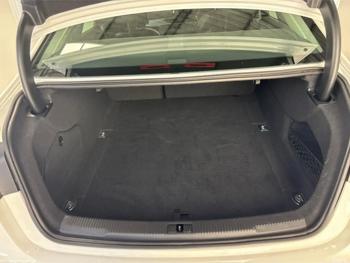 Audi A6 Saloon, Diesel, 2017, White