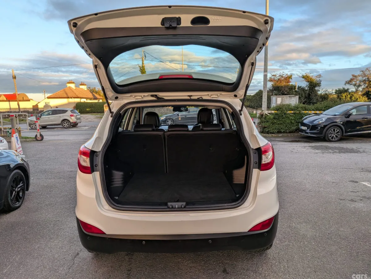 Hyundai ix35 SUV, Diesel, 2014, White