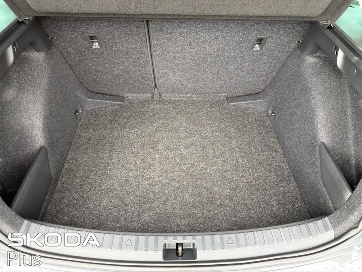 Skoda Scala Hatchback, Petrol, 2026, Grey