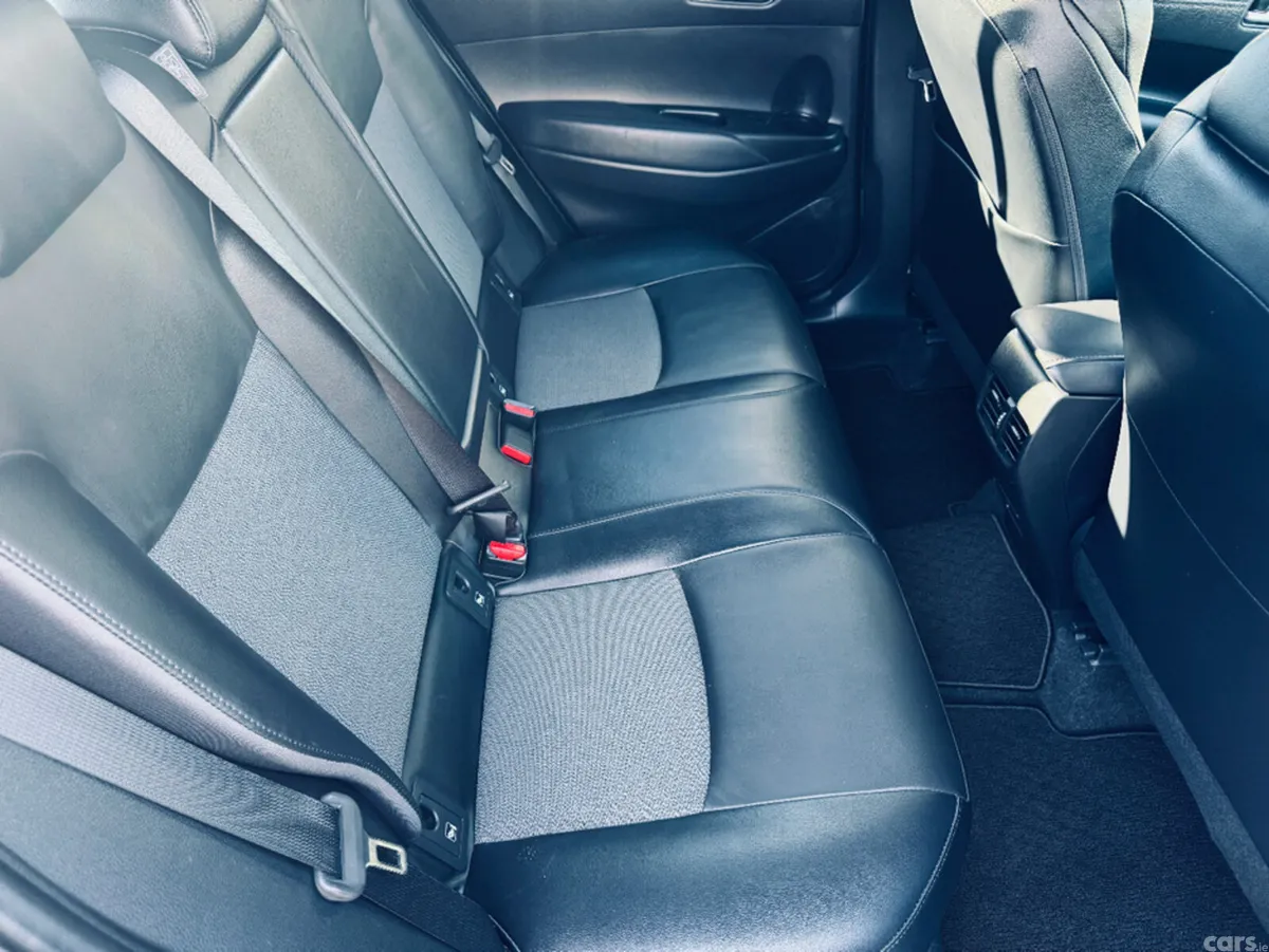 Toyota Corolla Cross SUV, Petrol Hybrid, 2023, Silver